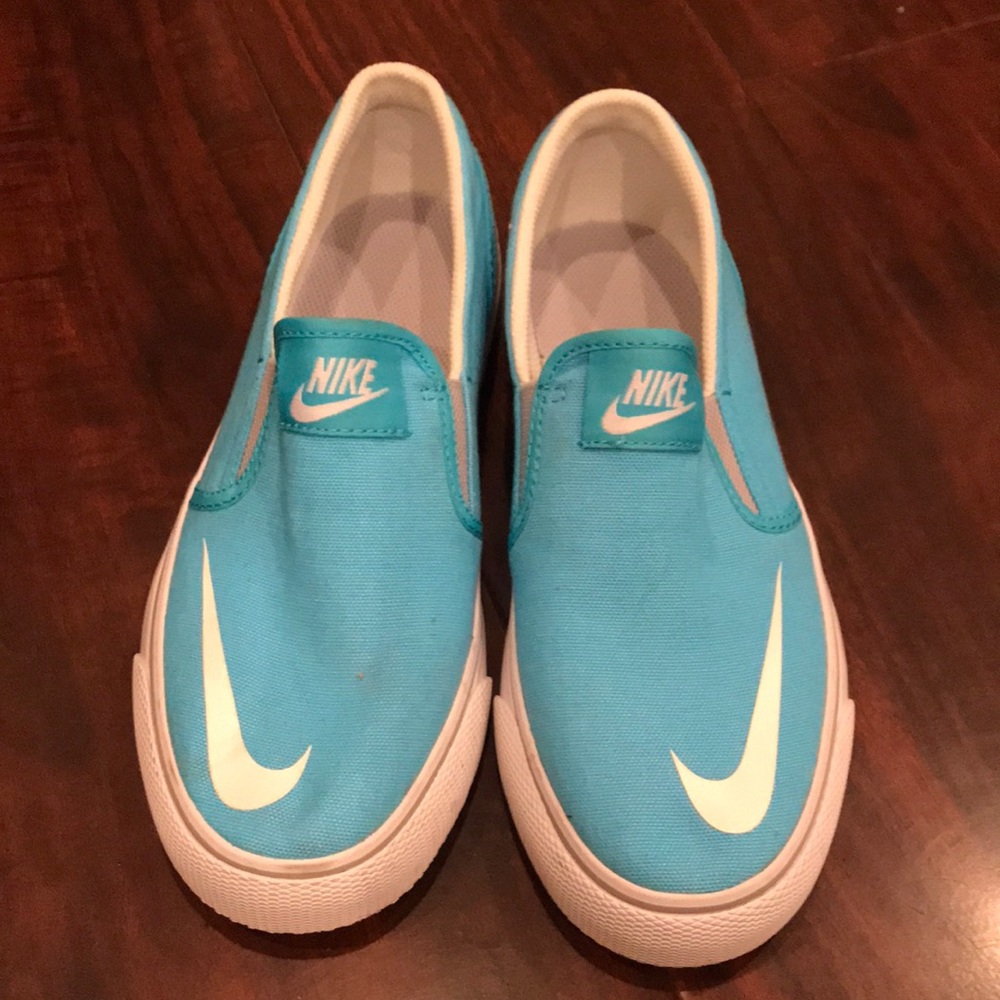 Brand New Nike loafers